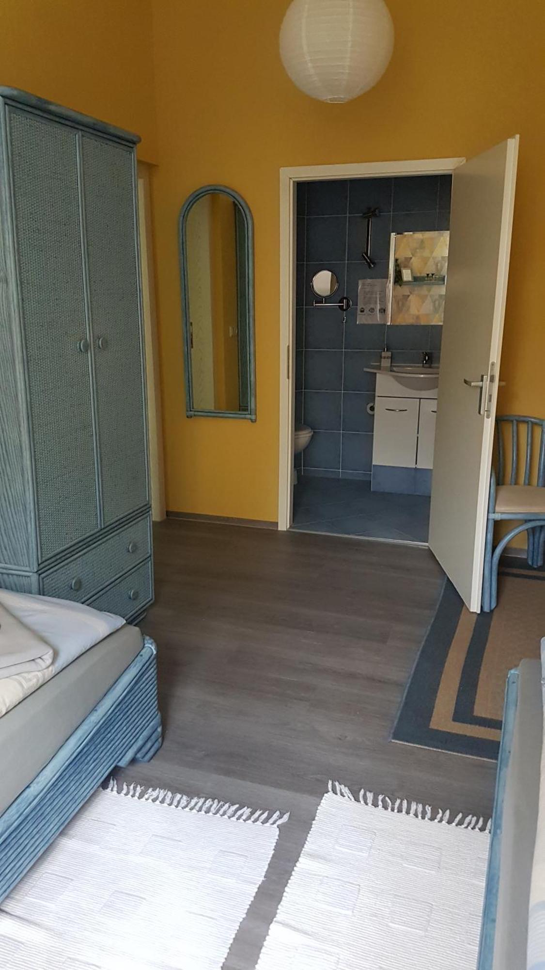 Zimmervermietung Dalberg Erfurt Kamer foto